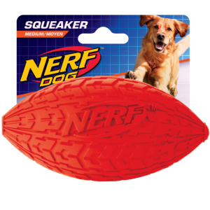 NERF DOG TIRE SQUEAK FOOTBALL  Medium  – Piszcząca piłka rugby z bieżnikiem dla psa